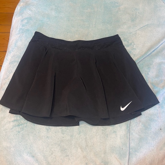 Nike drifit athletic skirt - Picture 1 of 3